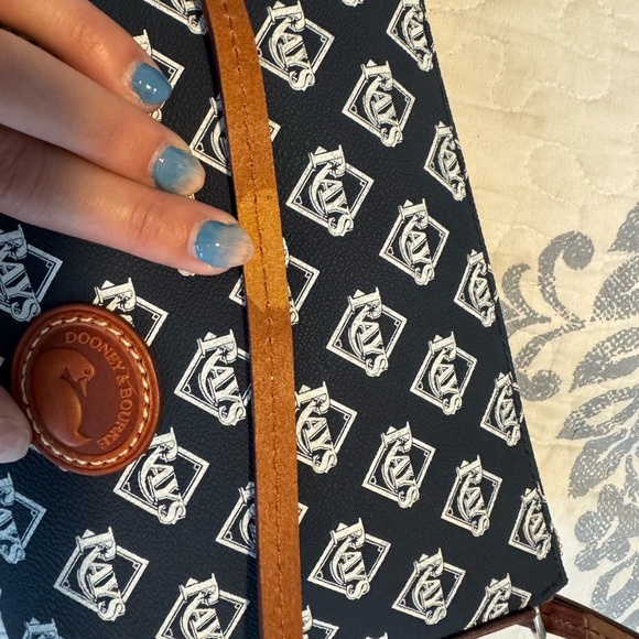 Tampa Bay Rays Dooney & Bourke Crossbody Bag - Picture 9 of 9